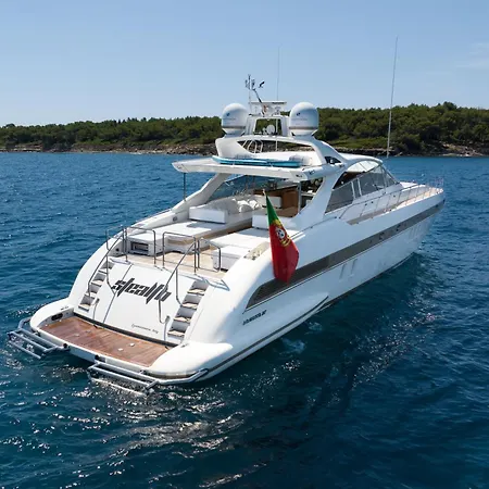 Votre Palace Flottant Sur La Croisette A بوتيل