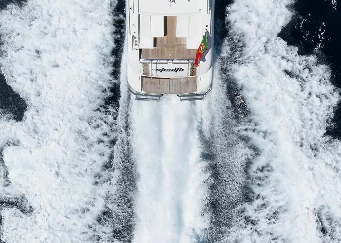 Votre Palace Flottant Sur La Croisette A Úszó hotel *